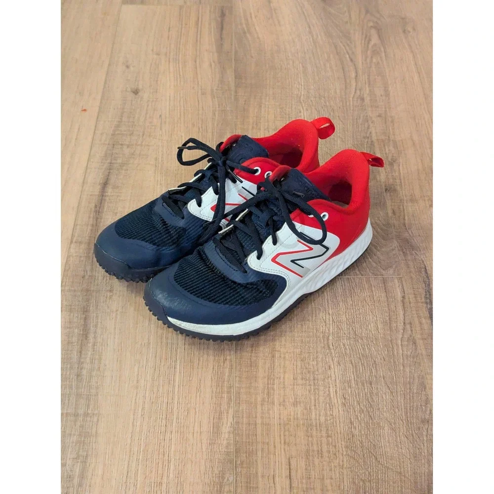 New Balance STVELOU3 Womens 9 Mens 7.5 Navy Red Turf Training Shoes Sneakers